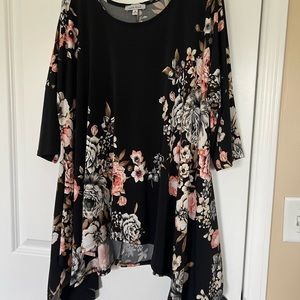 Ladies floral tunic